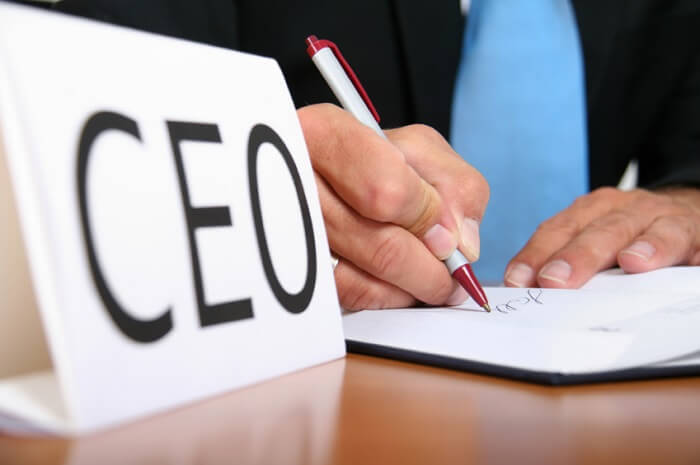 CEO là gì? Trách nhiệm và vai trò của một CEO chuyên nghiệp